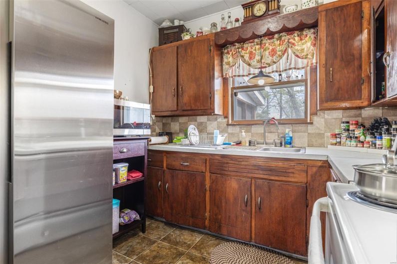 8 Donald Street, Park Hills, Missouri 63601, 3 Bedrooms Bedrooms, 8 Rooms Rooms,1 BathroomBathrooms,Residential,For Sale,Donald,MAR25019586