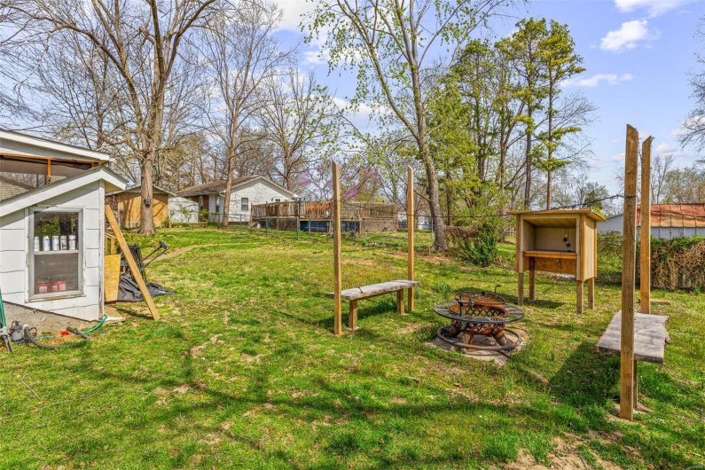 8 Donald Street, Park Hills, Missouri 63601, 3 Bedrooms Bedrooms, 8 Rooms Rooms,1 BathroomBathrooms,Residential,For Sale,Donald,MAR25019586