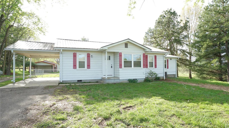 22717 State Highway 25, Bloomfield, Missouri 63825, 3 Bedrooms Bedrooms, 9 Rooms Rooms,2 BathroomsBathrooms,Residential,For Sale,State Highway 25,MAR25021929