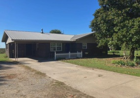 111 Wilkey Dr, Risco, Missouri 63874, 3 Bedrooms Bedrooms, 6 Rooms Rooms,1 BathroomBathrooms,Residential,For Sale,Wilkey Dr,MAR24062851