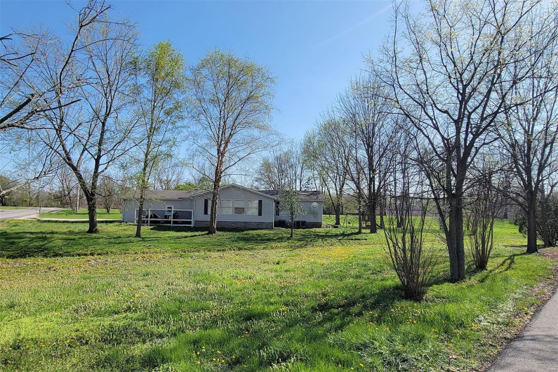301 Kimberly Drive, Scott City, Missouri 63780, 3 Bedrooms Bedrooms, 6 Rooms Rooms,2 BathroomsBathrooms,Residential,For Sale,Kimberly,MAR25021779