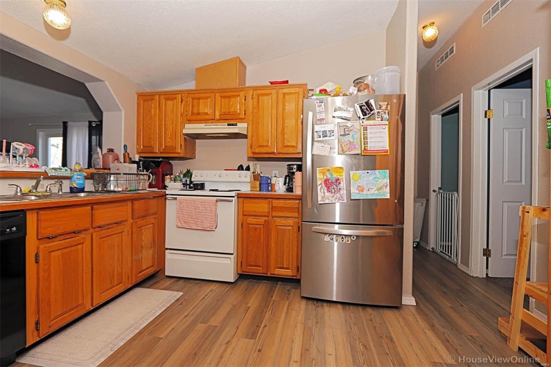 301 Kimberly Drive, Scott City, Missouri 63780, 3 Bedrooms Bedrooms, 6 Rooms Rooms,2 BathroomsBathrooms,Residential,For Sale,Kimberly,MAR25021779