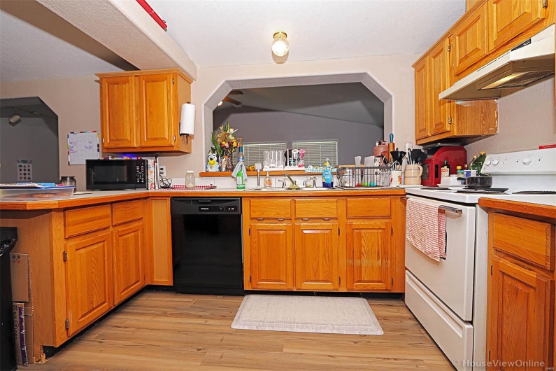 301 Kimberly Drive, Scott City, Missouri 63780, 3 Bedrooms Bedrooms, 6 Rooms Rooms,2 BathroomsBathrooms,Residential,For Sale,Kimberly,MAR25021779