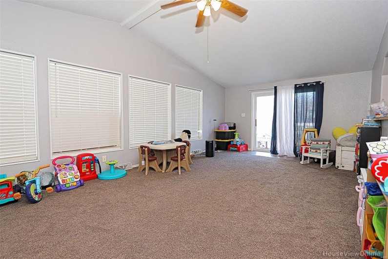 301 Kimberly Drive, Scott City, Missouri 63780, 3 Bedrooms Bedrooms, 6 Rooms Rooms,2 BathroomsBathrooms,Residential,For Sale,Kimberly,MAR25021779