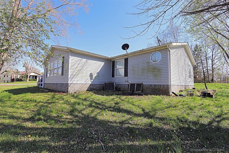 301 Kimberly Drive, Scott City, Missouri 63780, 3 Bedrooms Bedrooms, 6 Rooms Rooms,2 BathroomsBathrooms,Residential,For Sale,Kimberly,MAR25021779