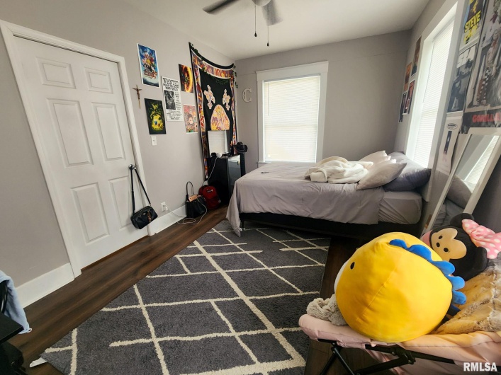 609 POPLAR Street, Carbondale, Illinois 62901, 6 Bedrooms Bedrooms, 0 ,5 BathroomsBathrooms,Residential,For Sale,POPLAR,0,RMAEB457455
