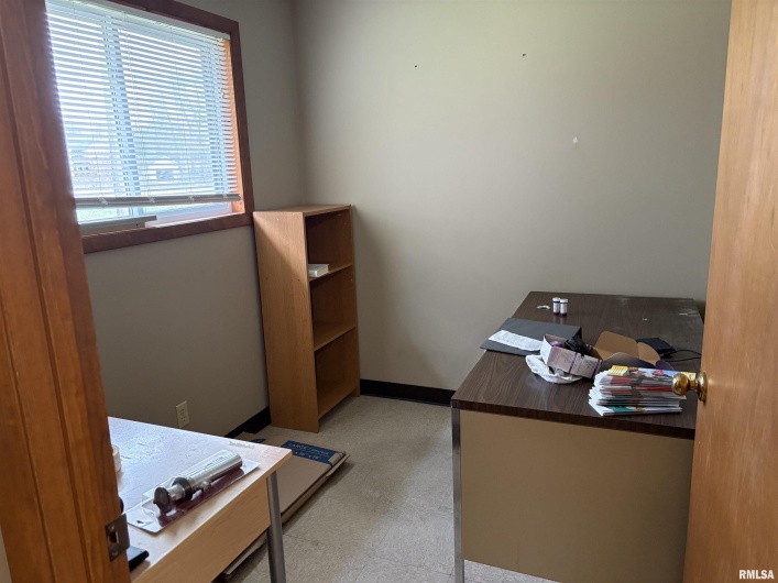 631 PERSHING Street, Energy, Illinois 62933, 0 , 0 ,0,Commercial Sale,For Sale,PERSHING,0,RMAEB457460
