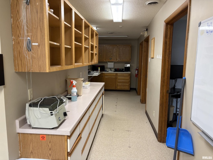631 PERSHING Street, Energy, Illinois 62933, 0 , 0 ,0,Commercial Sale,For Sale,PERSHING,0,RMAEB457460