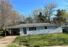 605 Foley, Poplar Bluff, Missouri 63901, 3 Bedrooms Bedrooms, 7 Rooms Rooms,1 BathroomBathrooms,Residential,For Sale,Foley,MAR25022076