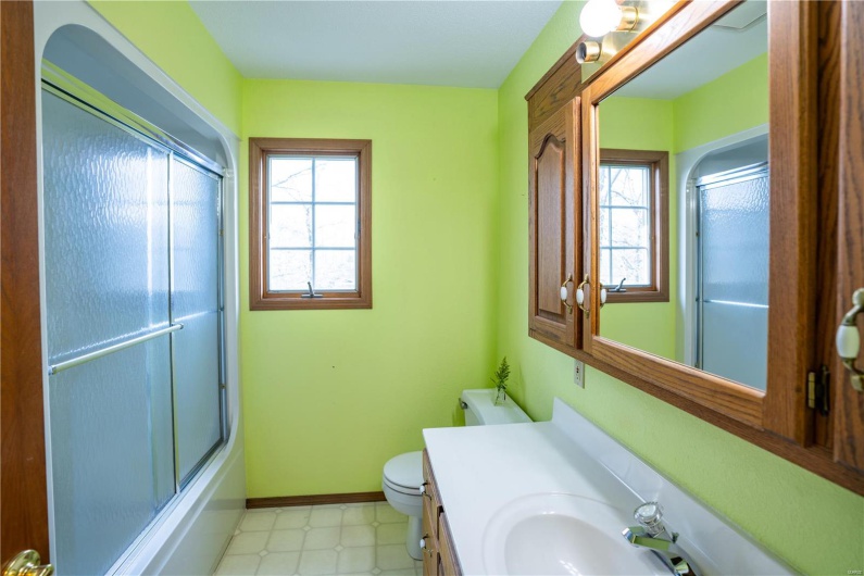 18320 State Highway KK, Sedgewickville, Missouri 63781, 4 Bedrooms Bedrooms, 10 Rooms Rooms,3 BathroomsBathrooms,Residential,For Sale,State Highway KK,MAR25021968