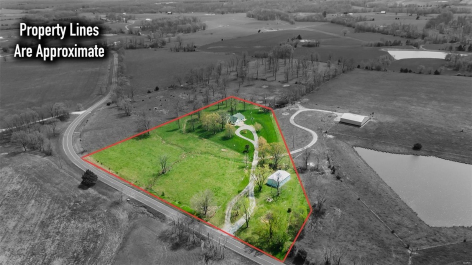 Aerial view featuring a rural view