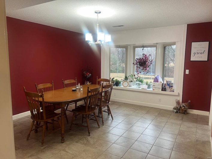 18273 Thomas Drive, Dexter, Missouri 63841, 3 Bedrooms Bedrooms, 8 Rooms Rooms,2 BathroomsBathrooms,Residential,For Sale,Thomas,MAR25021164