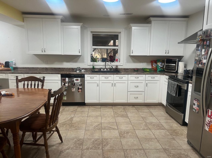 18273 Thomas Drive, Dexter, Missouri 63841, 3 Bedrooms Bedrooms, 8 Rooms Rooms,2 BathroomsBathrooms,Residential,For Sale,Thomas,MAR25021164