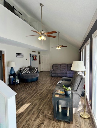 18273 Thomas Drive, Dexter, Missouri 63841, 3 Bedrooms Bedrooms, 8 Rooms Rooms,2 BathroomsBathrooms,Residential,For Sale,Thomas,MAR25021164
