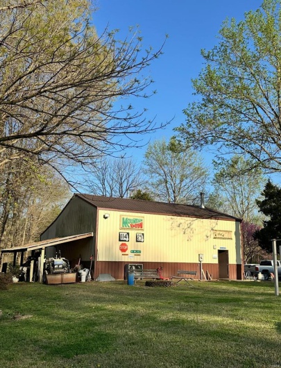 18273 Thomas Drive, Dexter, Missouri 63841, 3 Bedrooms Bedrooms, 8 Rooms Rooms,2 BathroomsBathrooms,Residential,For Sale,Thomas,MAR25021164