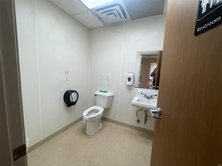 115 Ash, Campbell, Missouri 63933, ,Commercial Sale,For Sale,Ash,MAR24047169