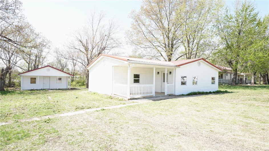 917 Poplar St, Dexter, Missouri 63841, 3 Bedrooms Bedrooms, 7 Rooms Rooms,1 BathroomBathrooms,Residential,For Sale,Poplar St,MAR25022277