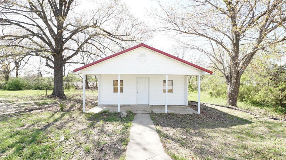 917 Poplar St, Dexter, Missouri 63841, 3 Bedrooms Bedrooms, 7 Rooms Rooms,1 BathroomBathrooms,Residential,For Sale,Poplar St,MAR25022277