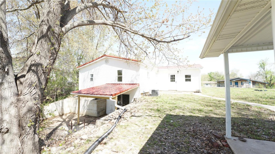 917 Poplar St, Dexter, Missouri 63841, 3 Bedrooms Bedrooms, 7 Rooms Rooms,1 BathroomBathrooms,Residential,For Sale,Poplar St,MAR25022277