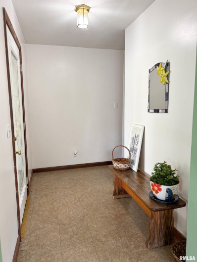 200 Williford Road, Jonesboro, Illinois 62952, 3 Bedrooms Bedrooms, 0 ,1 BathroomBathrooms,Residential,For Sale,Williford,0,RMAEB457470