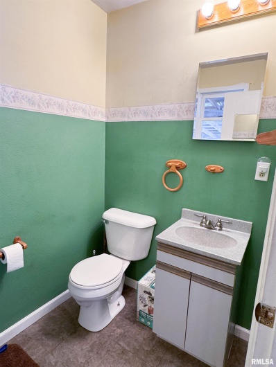 200 Williford Road, Jonesboro, Illinois 62952, 3 Bedrooms Bedrooms, 0 ,1 BathroomBathrooms,Residential,For Sale,Williford,0,RMAEB457470