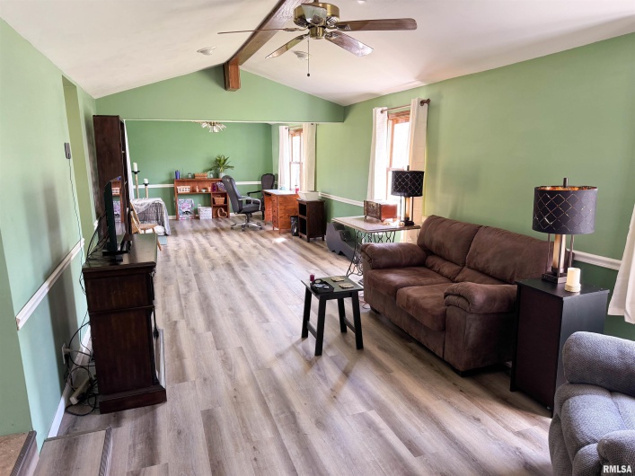 200 Williford Road, Jonesboro, Illinois 62952, 3 Bedrooms Bedrooms, 0 ,1 BathroomBathrooms,Residential,For Sale,Williford,0,RMAEB457470