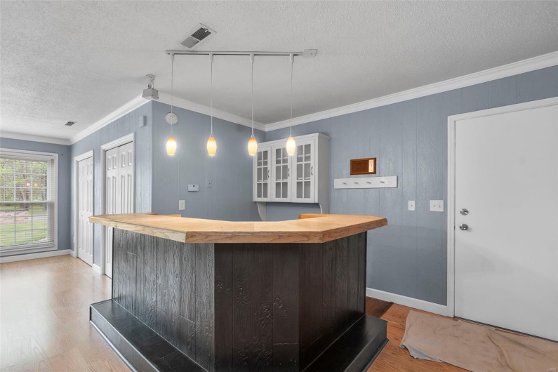 185 Garnet Lane, Cape Girardeau, Missouri 63701, 3 Bedrooms Bedrooms, 8 Rooms Rooms,2 BathroomsBathrooms,Residential,For Sale,Garnet,MAR25020143
