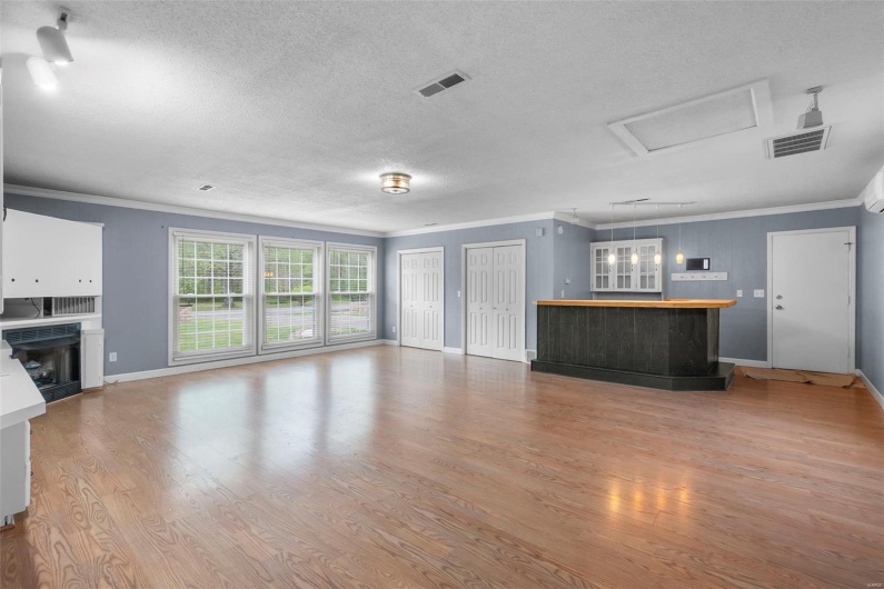 185 Garnet Lane, Cape Girardeau, Missouri 63701, 3 Bedrooms Bedrooms, 8 Rooms Rooms,2 BathroomsBathrooms,Residential,For Sale,Garnet,MAR25020143