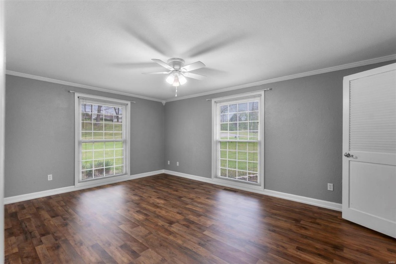 185 Garnet Lane, Cape Girardeau, Missouri 63701, 3 Bedrooms Bedrooms, 8 Rooms Rooms,2 BathroomsBathrooms,Residential,For Sale,Garnet,MAR25020143