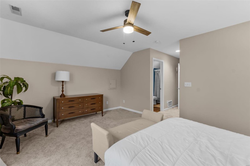 1719 Potomac Place, Cape Girardeau, Missouri 63701, 5 Bedrooms Bedrooms, 13 Rooms Rooms,3 BathroomsBathrooms,Residential,For Sale,Potomac,MAR25021170
