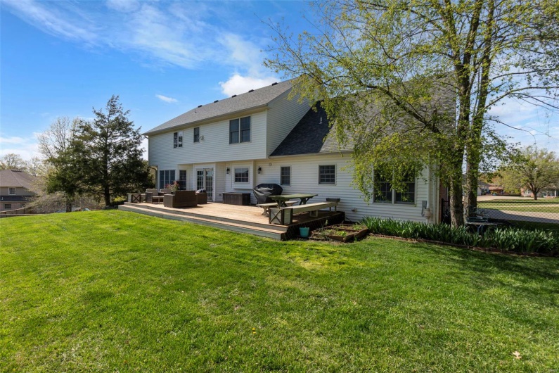 1719 Potomac Place, Cape Girardeau, Missouri 63701, 5 Bedrooms Bedrooms, 13 Rooms Rooms,3 BathroomsBathrooms,Residential,For Sale,Potomac,MAR25021170