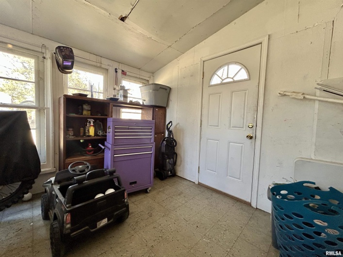 1004 MILL Street, Carbondale, Illinois 62901, 0 , 0 ,0,Residential Income,For Sale,MILL,0,RMAEB457124