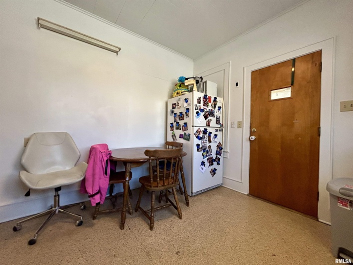 1004 MILL Street, Carbondale, Illinois 62901, 0 , 0 ,0,Residential Income,For Sale,MILL,0,RMAEB457124