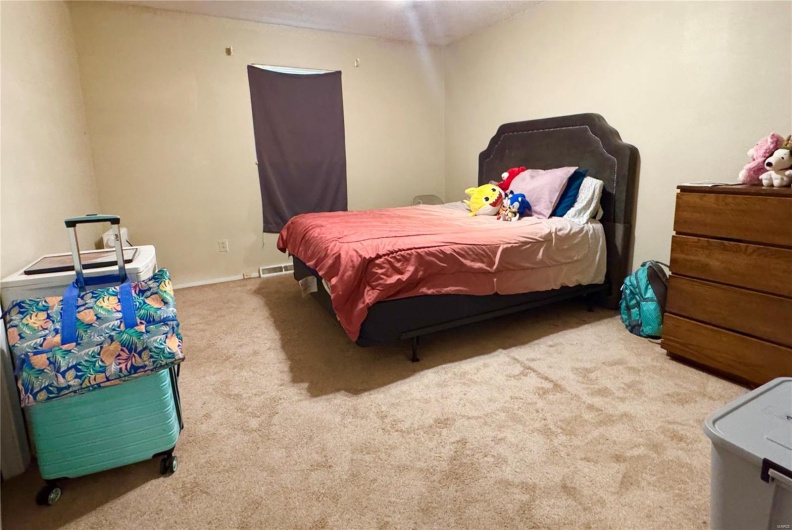 2101 Meadows Road, Poplar Bluff, Missouri 63901, 3 Bedrooms Bedrooms, 7 Rooms Rooms,2 BathroomsBathrooms,Residential,For Sale,Meadows,MAR25021342