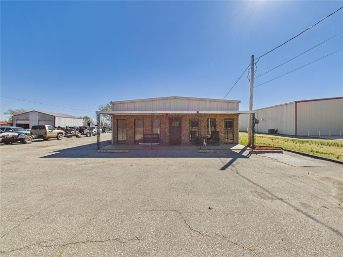 2892 Douglass, Malden, Missouri 63863, ,Commercial Sale,For Sale,Douglass,MAR25022586