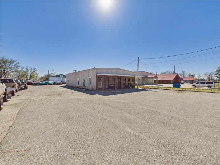 2892 Douglass, Malden, Missouri 63863, ,Commercial Sale,For Sale,Douglass,MAR25022586