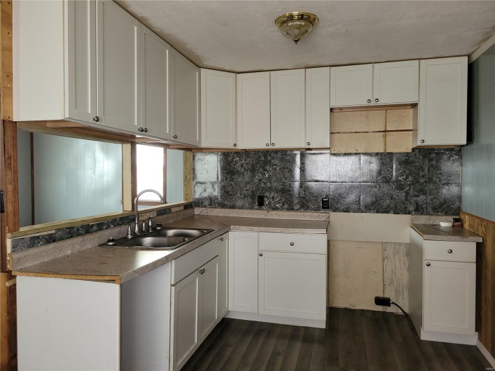35 Marler Drive, Wappapello, Missouri 63966, 1 Bedroom Bedrooms, 4 Rooms Rooms,1 BathroomBathrooms,Residential,For Sale,Marler,MAR25022696