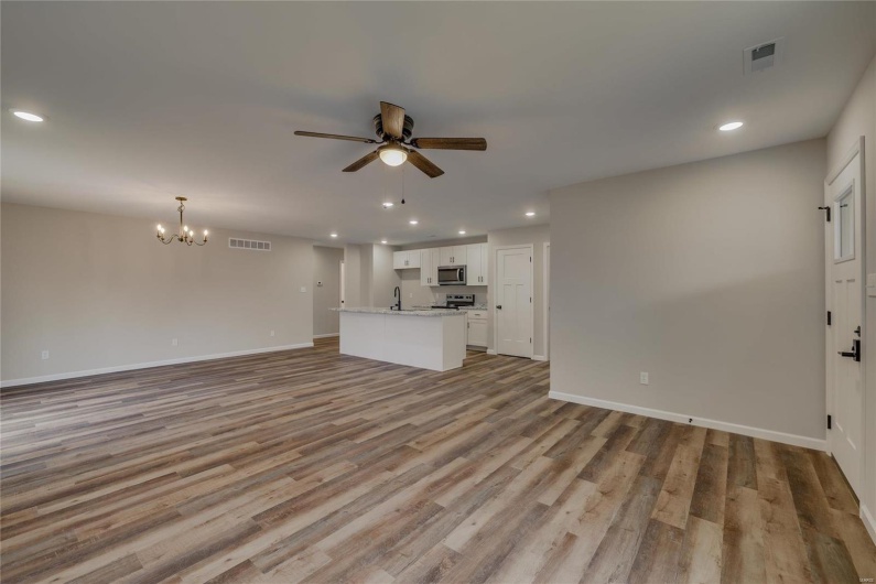 506 Cantwell Lane, Desloge, Missouri 63601, 3 Bedrooms Bedrooms, 7 Rooms Rooms,2 BathroomsBathrooms,Residential,For Sale,Cantwell,MAR25004663