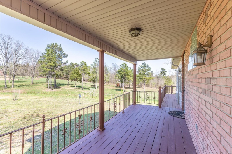 14114 Christy Lane, Poplar Bluff, Missouri 63901, 6 Bedrooms Bedrooms, 15 Rooms Rooms,4 BathroomsBathrooms,Residential,For Sale,Christy,MAR25021409