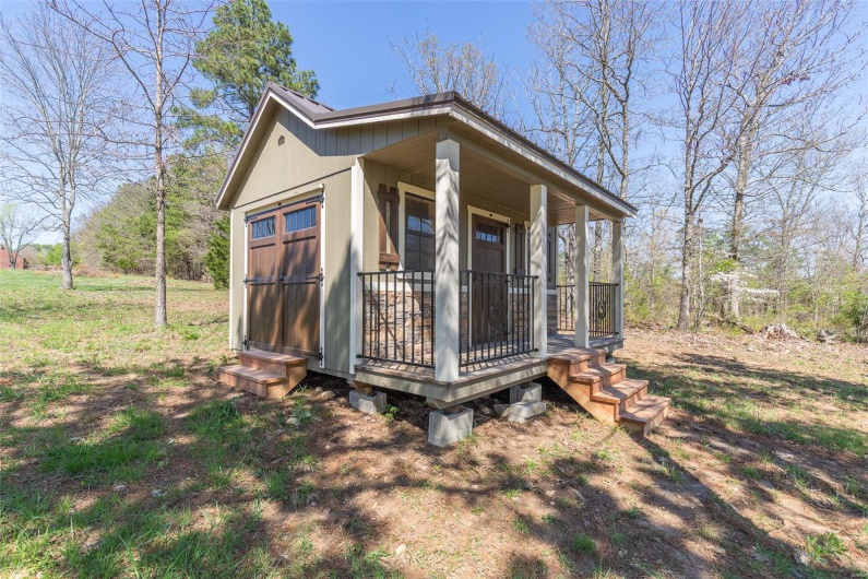 14114 Christy Lane, Poplar Bluff, Missouri 63901, 6 Bedrooms Bedrooms, 15 Rooms Rooms,4 BathroomsBathrooms,Residential,For Sale,Christy,MAR25021409