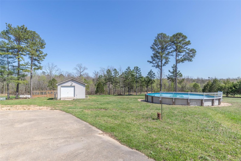 14114 Christy Lane, Poplar Bluff, Missouri 63901, 6 Bedrooms Bedrooms, 15 Rooms Rooms,4 BathroomsBathrooms,Residential,For Sale,Christy,MAR25021409