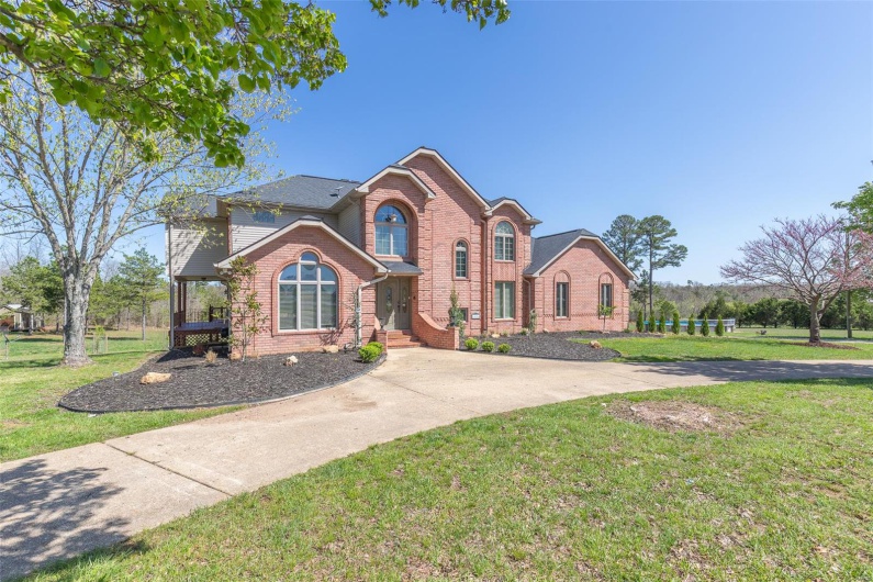 14114 Christy Lane, Poplar Bluff, Missouri 63901, 6 Bedrooms Bedrooms, 15 Rooms Rooms,4 BathroomsBathrooms,Residential,For Sale,Christy,MAR25021409