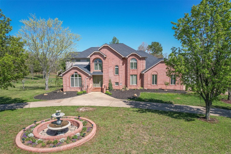 14114 Christy Lane, Poplar Bluff, Missouri 63901, 6 Bedrooms Bedrooms, 15 Rooms Rooms,4 BathroomsBathrooms,Residential,For Sale,Christy,MAR25021409