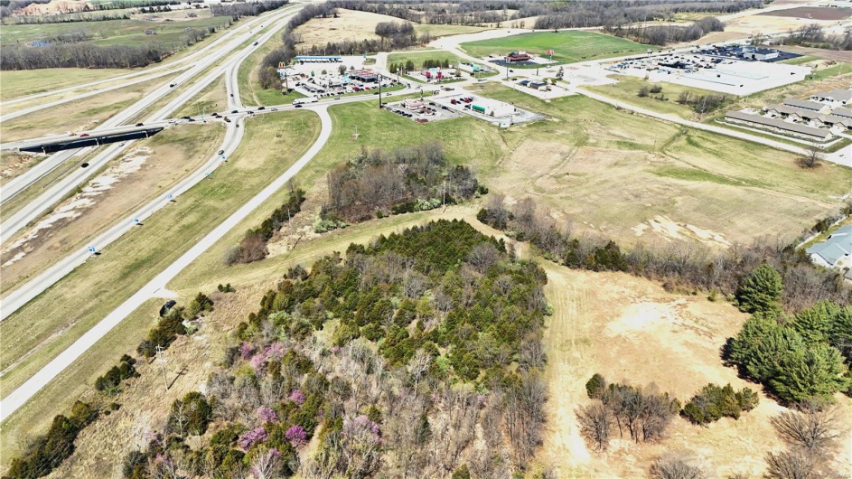 1100 Cinque Hommes Drive, Perryville, Missouri 63775, ,Commercial Sale,For Sale,Cinque Hommes,MAR24025221