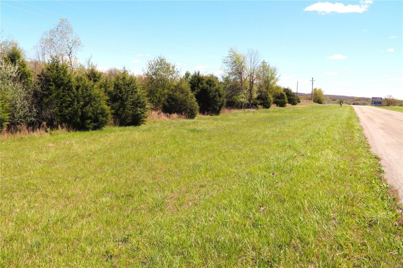 1100 Cinque Hommes Drive, Perryville, Missouri 63775, ,Commercial Sale,For Sale,Cinque Hommes,MAR24025221
