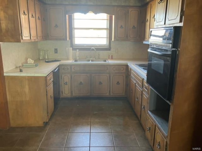 16753 Highway J, Campbell, Missouri 63933, 3 Bedrooms Bedrooms, 6 Rooms Rooms,2 BathroomsBathrooms,Residential,For Sale,Highway J,MAR24020577