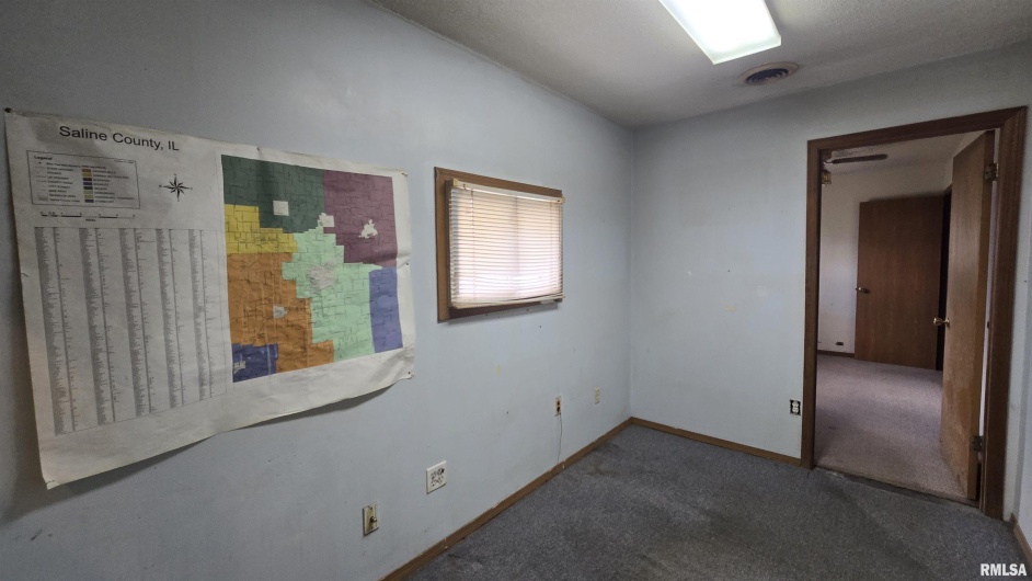 205 SHAW Street, Harrisburg, Illinois 62946, 2 Bedrooms Bedrooms, 0 ,2 BathroomsBathrooms,Residential,For Sale,SHAW,0,RMAEB457508