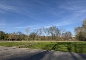 1048 Cape Rock Drive, Cape Girardeau, Missouri 63701, ,Farm,For Sale,Cape Rock,MAR25022940