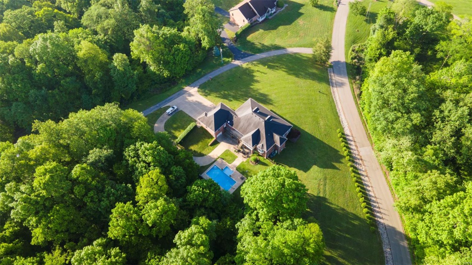 149 Windy Point Avenue, Cape Girardeau, Missouri 63701, 5 Bedrooms Bedrooms, 9 Rooms Rooms,4 BathroomsBathrooms,Residential,For Sale,Windy Point,MAR25009784