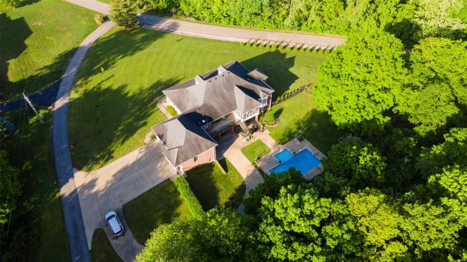 149 Windy Point Avenue, Cape Girardeau, Missouri 63701, 5 Bedrooms Bedrooms, 9 Rooms Rooms,4 BathroomsBathrooms,Residential,For Sale,Windy Point,MAR25009784